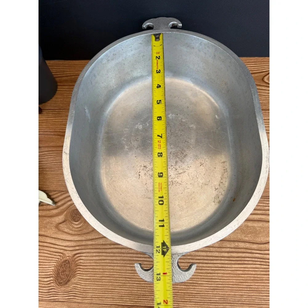 Vintage Guardian Service Hammered Aluminum Oval Roaster with Glass Lid